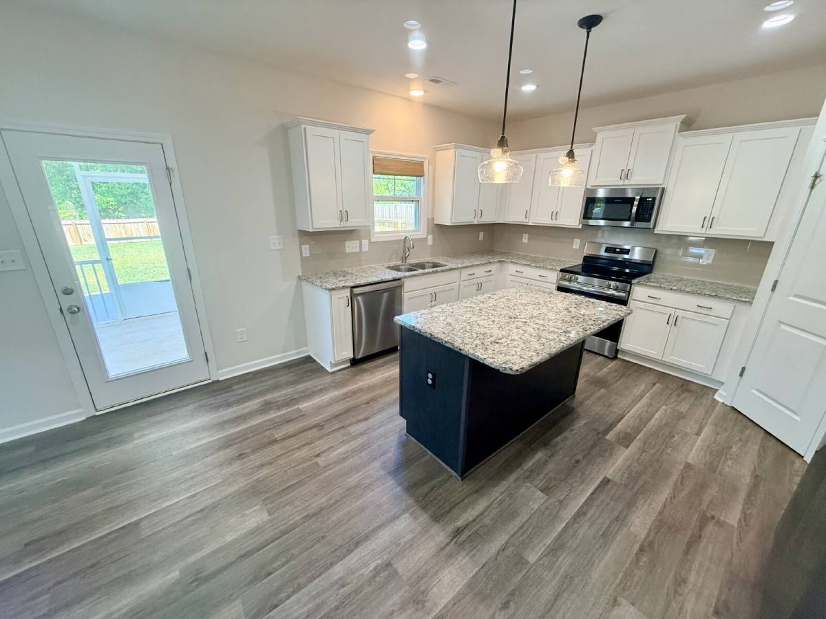 House for rent at 203 Williford Dr, Raeford, NC 28376