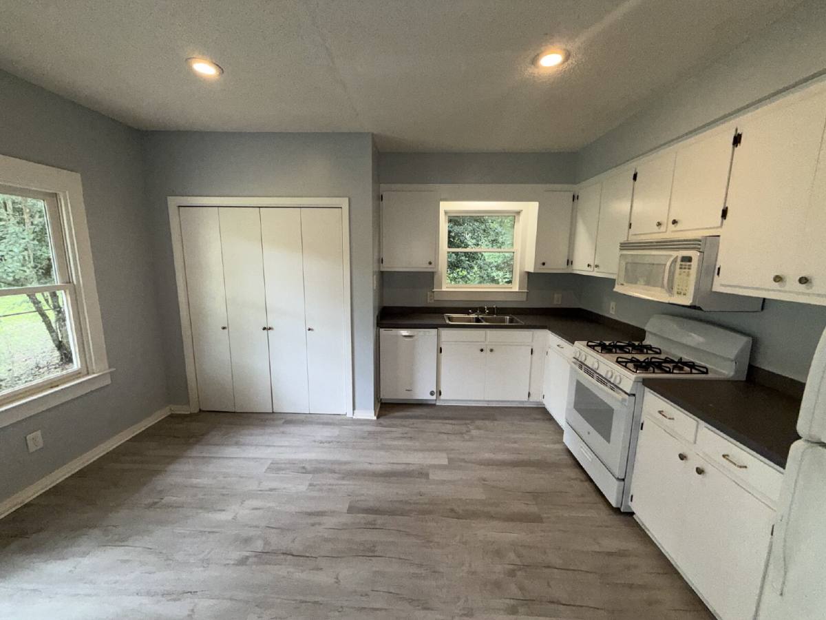 House for rent at 731 Jemison St, Mobile, AL 36606