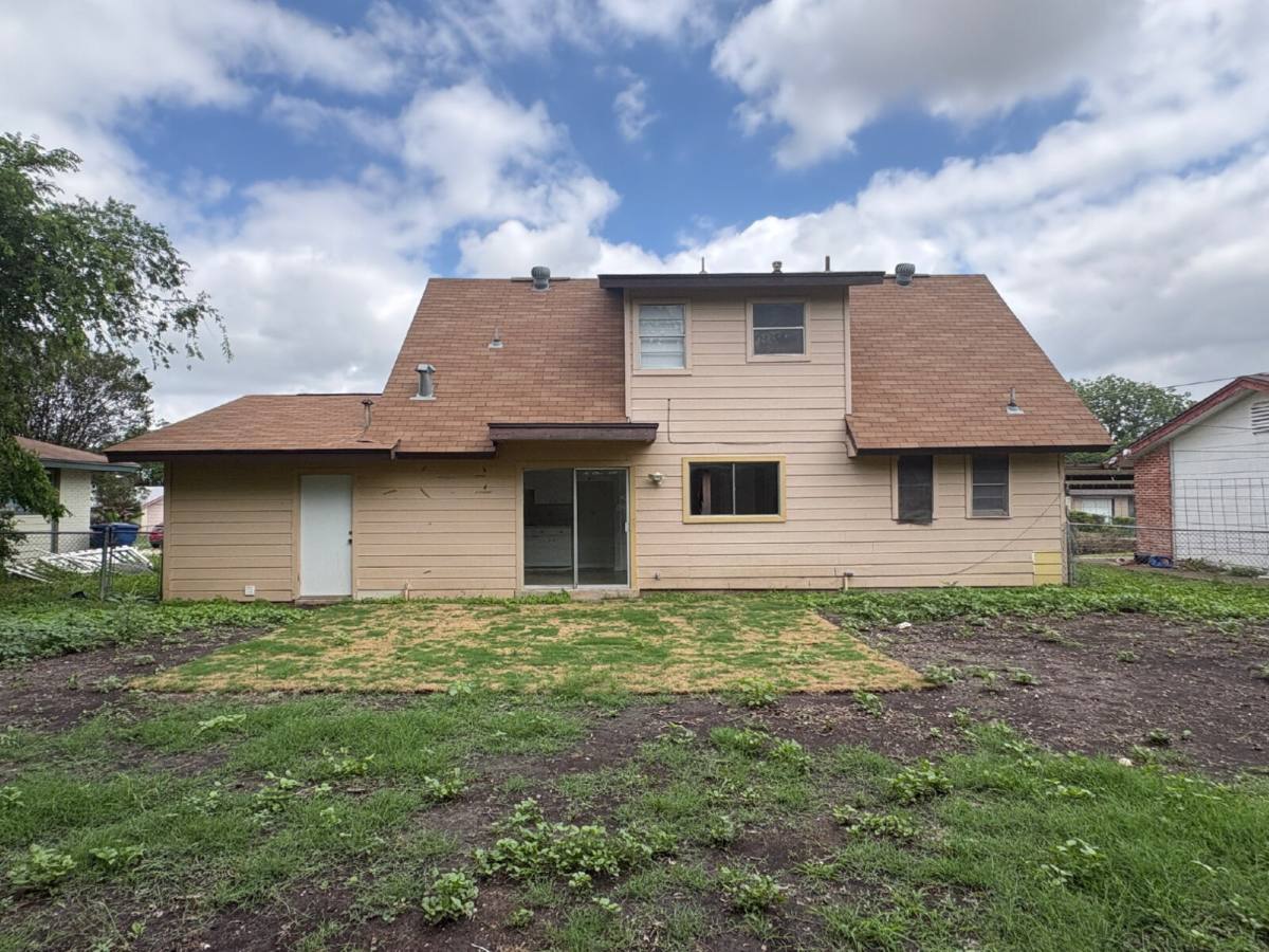 House for rent at 6286 Apple Valley Dr, San Antonio, TX 78242