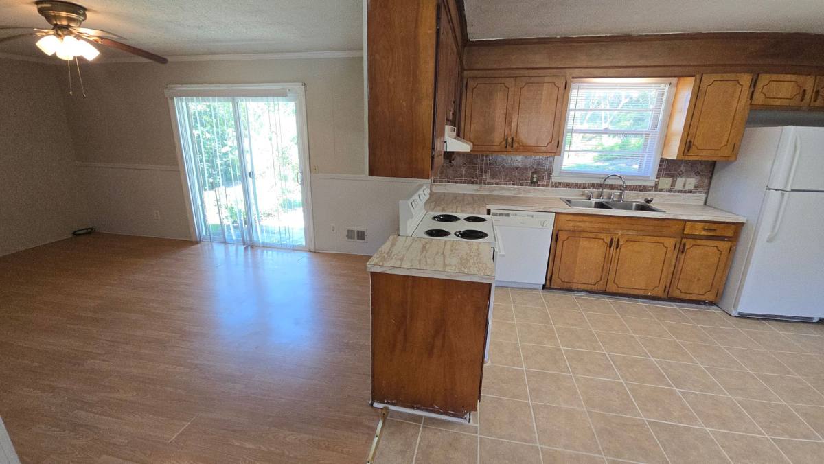 House for rent at 2233 Windsor Dr, Cayce, SC 29033