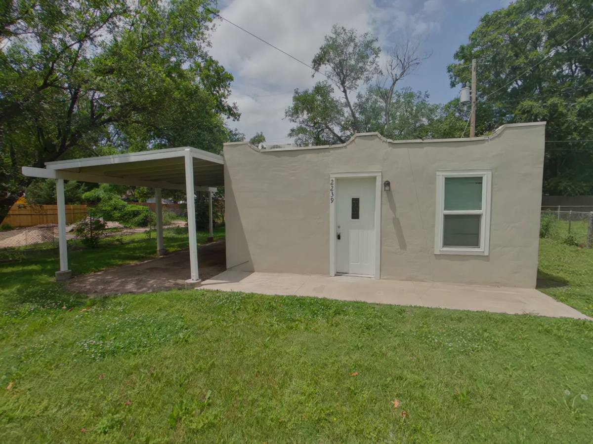 House for rent at 2239 Santa Fe S, Wichita, KS 67211