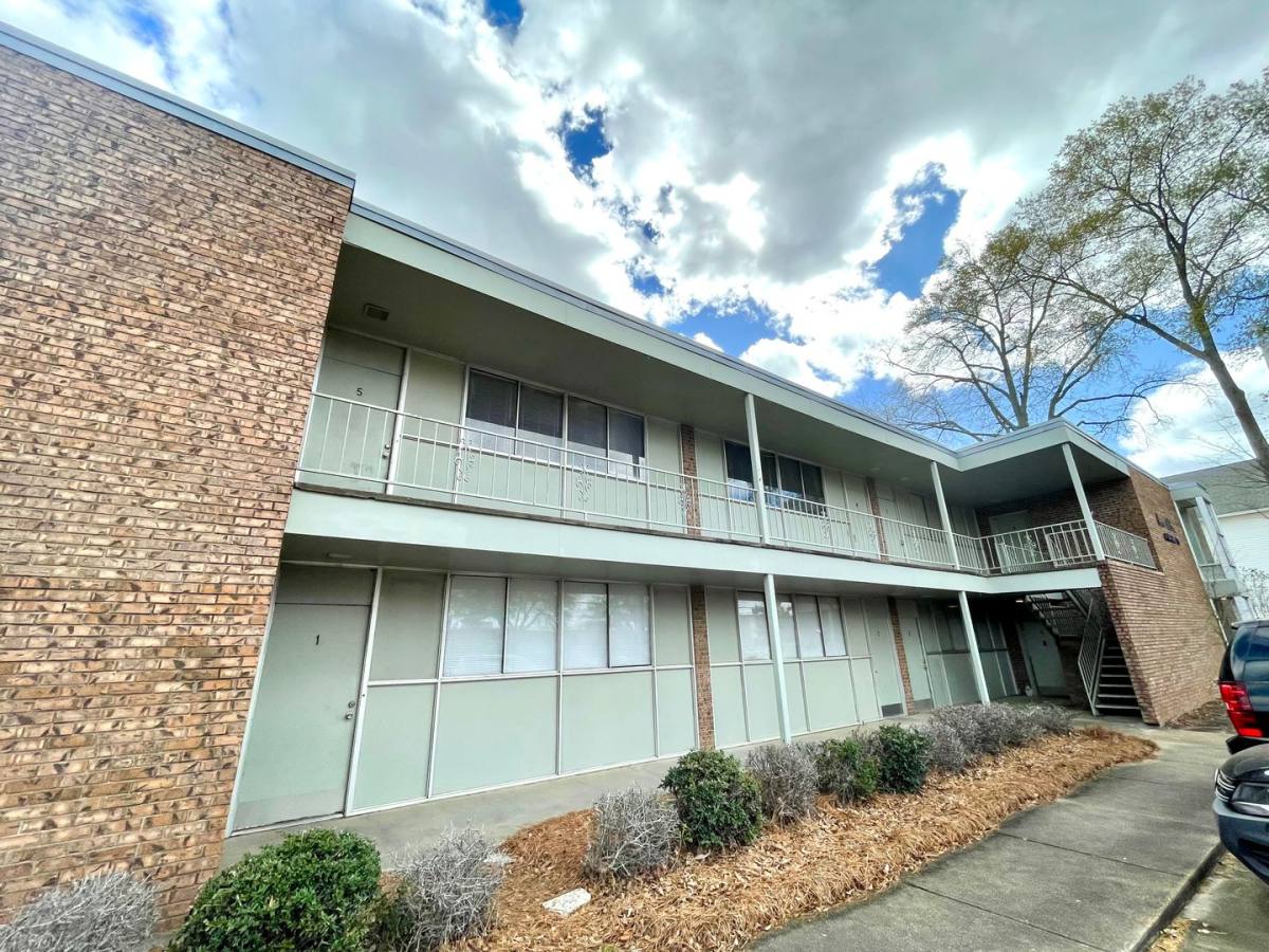 Apartment for rent at 203 S College St, Brandon, MS 39042