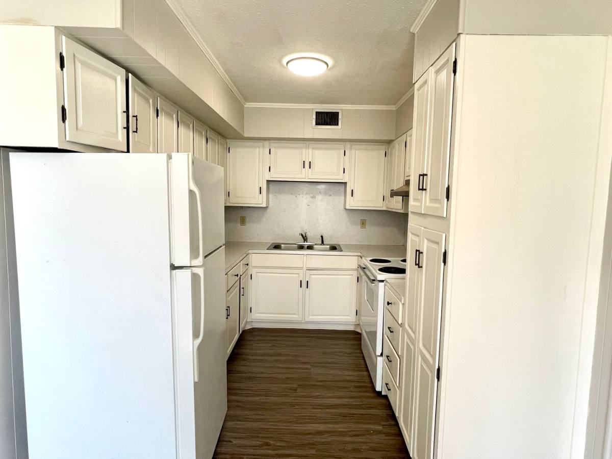 Apartment for rent at 203 S College St, Brandon, MS 39042