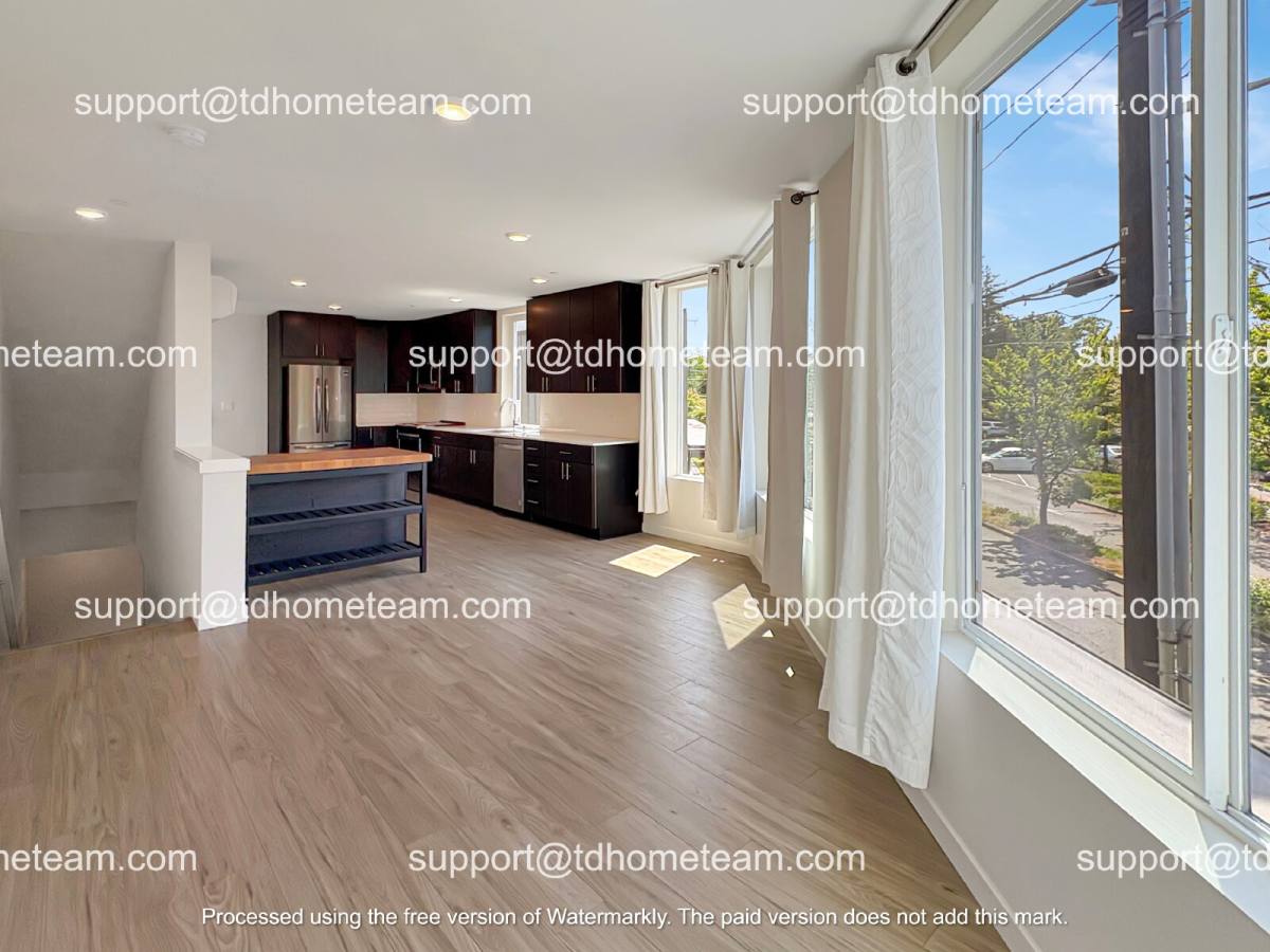 Townhouse for rent at 7118 Beacon Ave S #B, Seattle, WA 98108