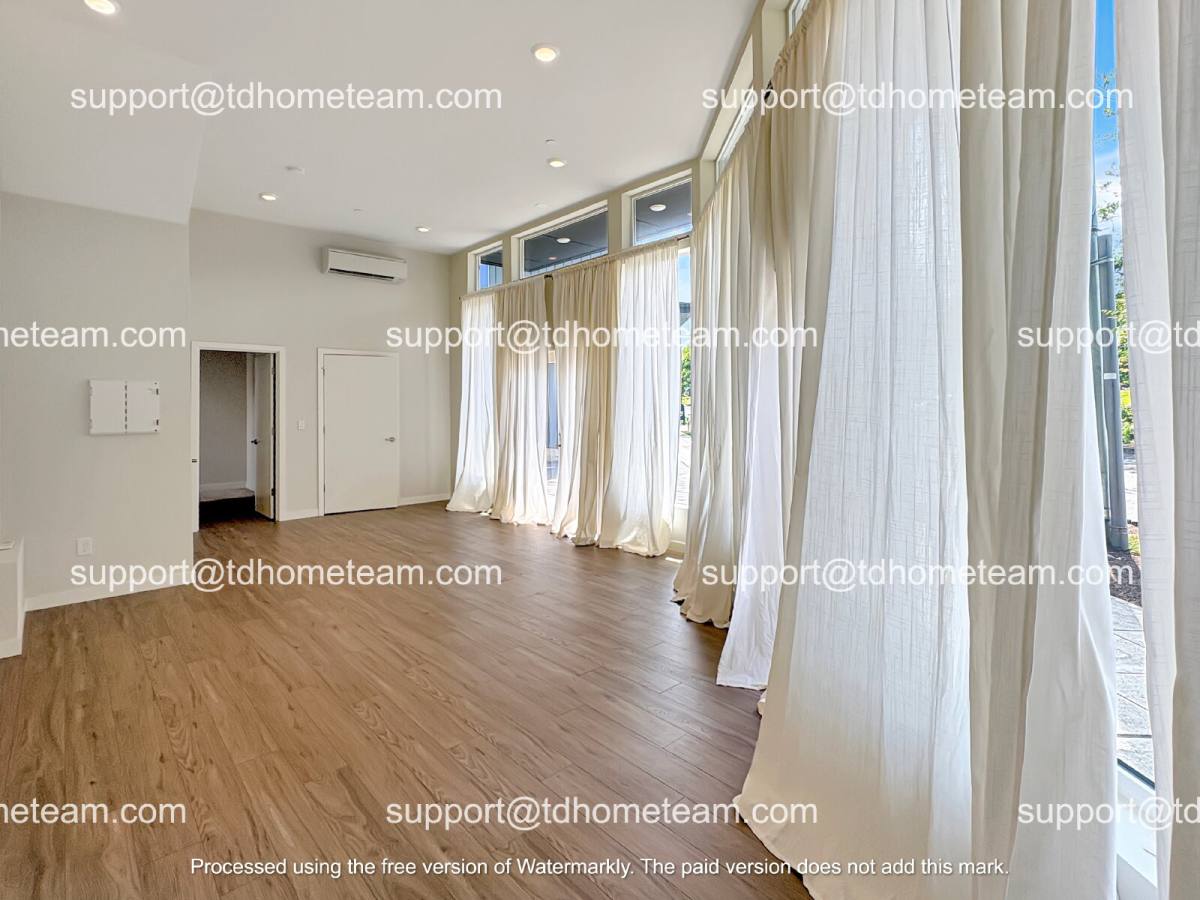 Townhouse for rent at 7118 Beacon Ave S #B, Seattle, WA 98108