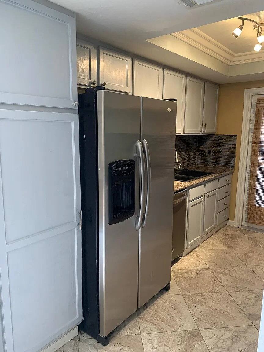 Condo for rent at 400 N Sunrise Way, Palm Springs, CA 92262