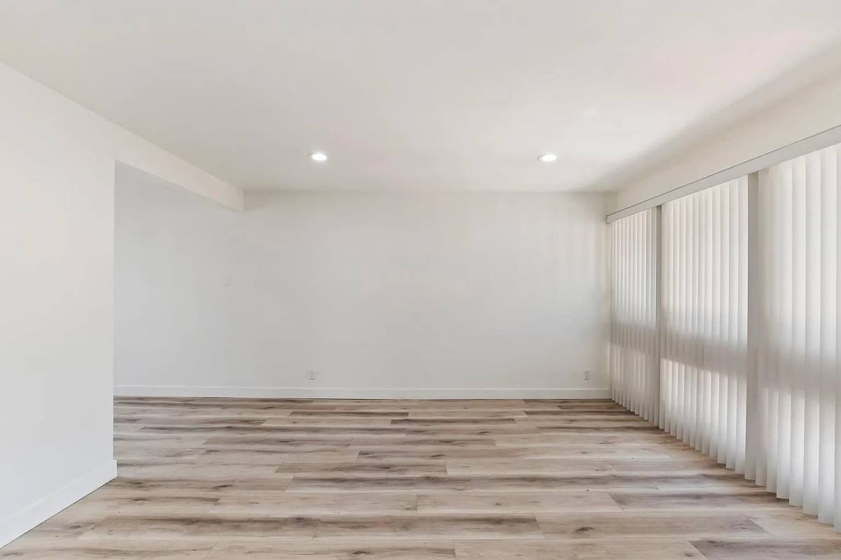 Condo for rent at 445 Bradshaw E Lane, Palm Springs, CA 92262