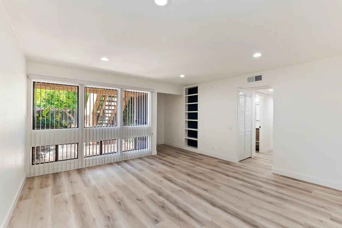 Condo for rent at 445 Bradshaw E Lane, Palm Springs, CA 92262