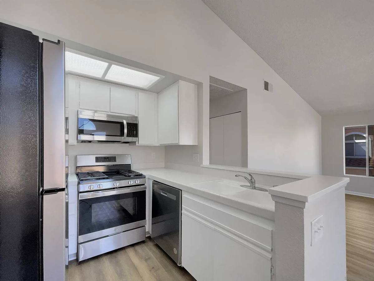 Apartment for rent at 734 Buena Tierra Way, Oceanside, CA 92057
