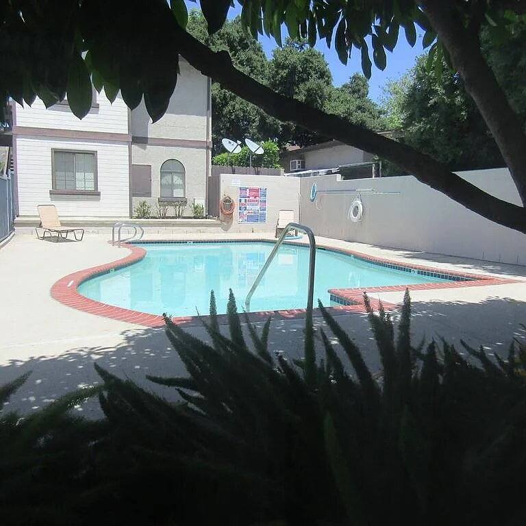 Apartment for rent at 800 E Route 66, Glendora, CA 91740