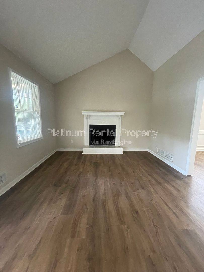 House for rent at 377 Arbour Way, Suwanee, GA 30024