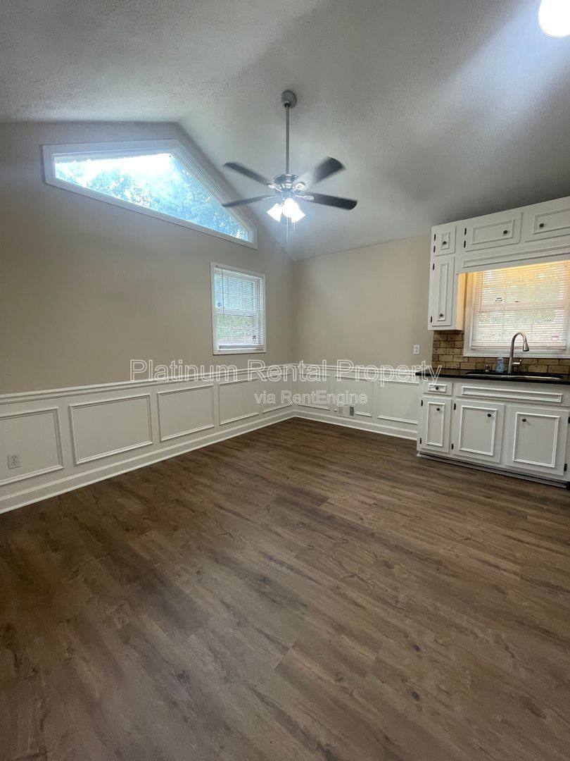 House for rent at 377 Arbour Way, Suwanee, GA 30024
