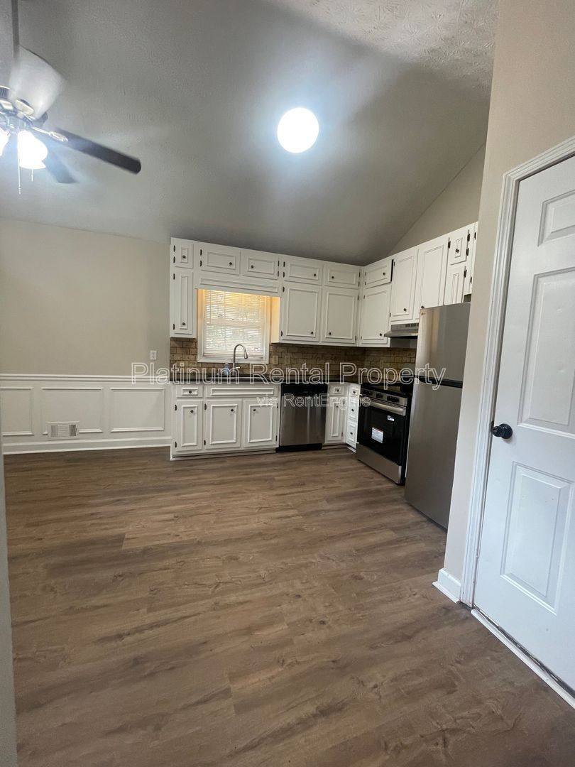 House for rent at 377 Arbour Way, Suwanee, GA 30024