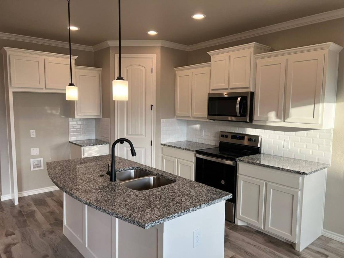 House for rent at 530 Calla Lily Way, Tolar, TX 76476