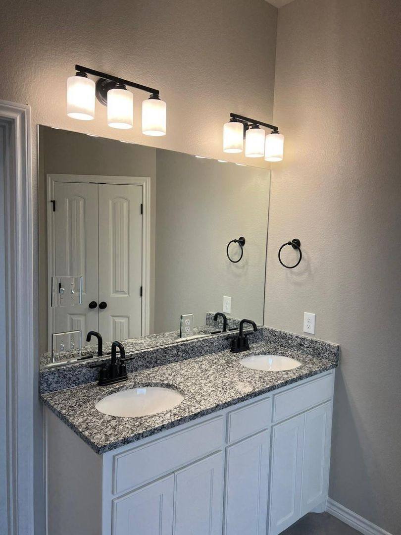 House for rent at 530 Calla Lily Way, Tolar, TX 76476