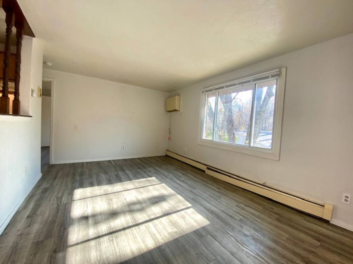 Apartment for rent at 1930 Basten, Green Bay, WI 54302