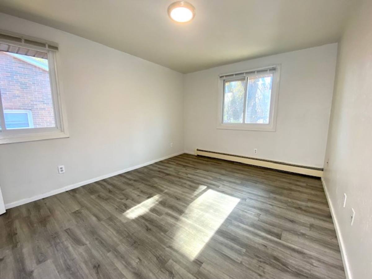 Apartment for rent at 1930 Basten, Green Bay, WI 54302