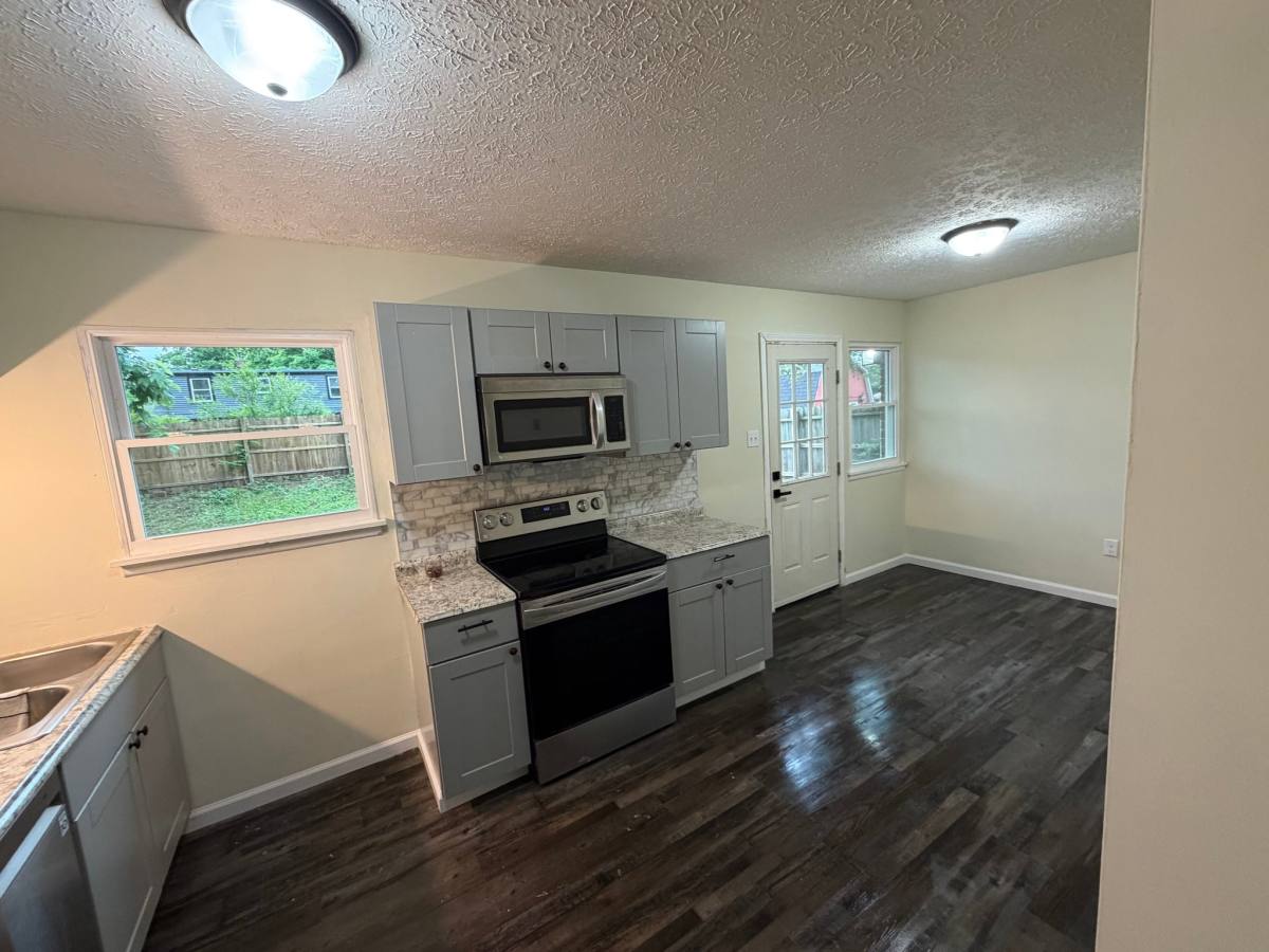 House for rent at 725 Goyne Dr, Jeffersonville, IN 47130