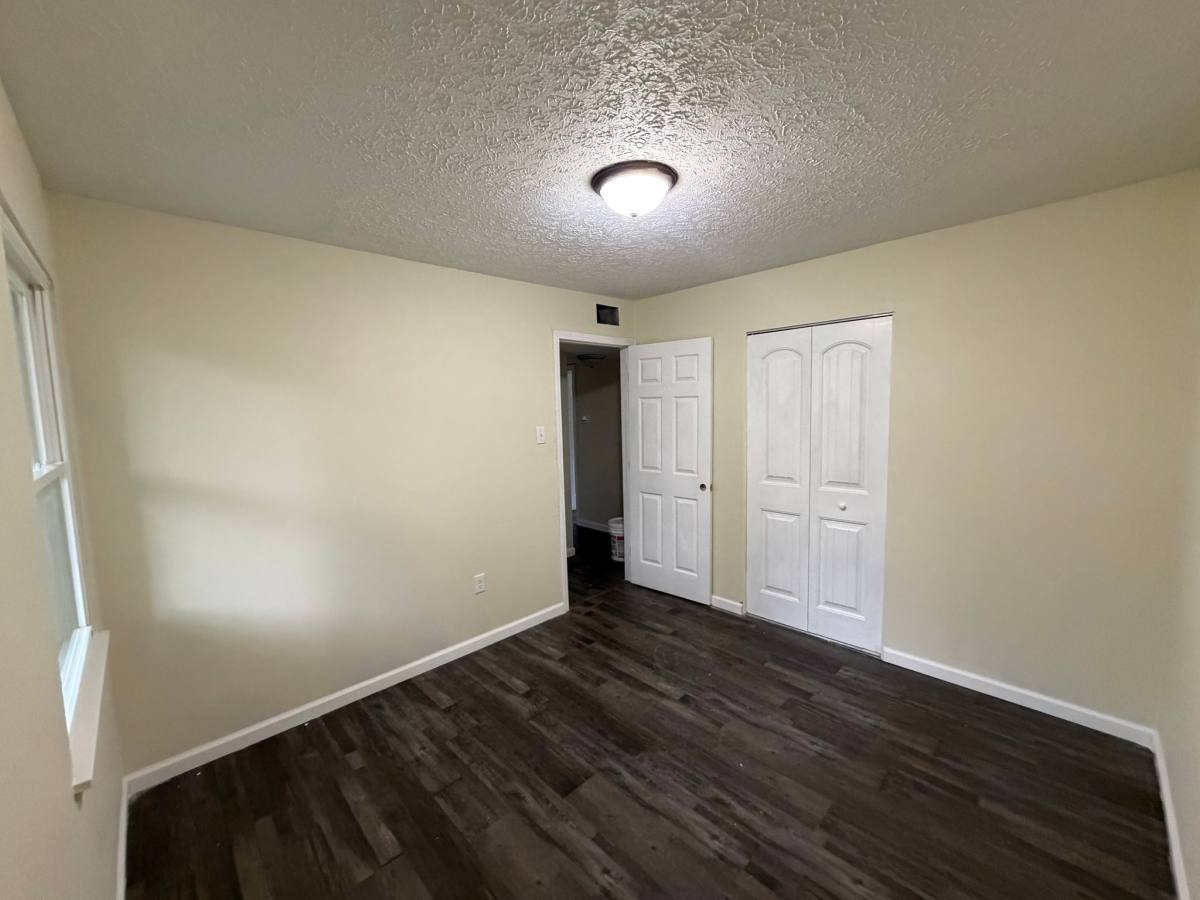 House for rent at 725 Goyne Dr, Jeffersonville, IN 47130
