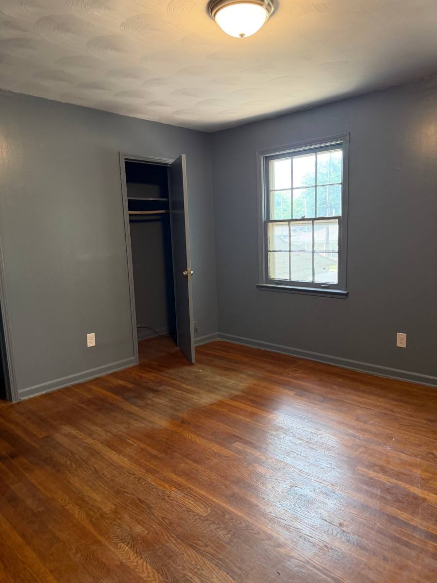 Townhouse for rent at 3047 Carnes Ave, Memphis, TN 38111