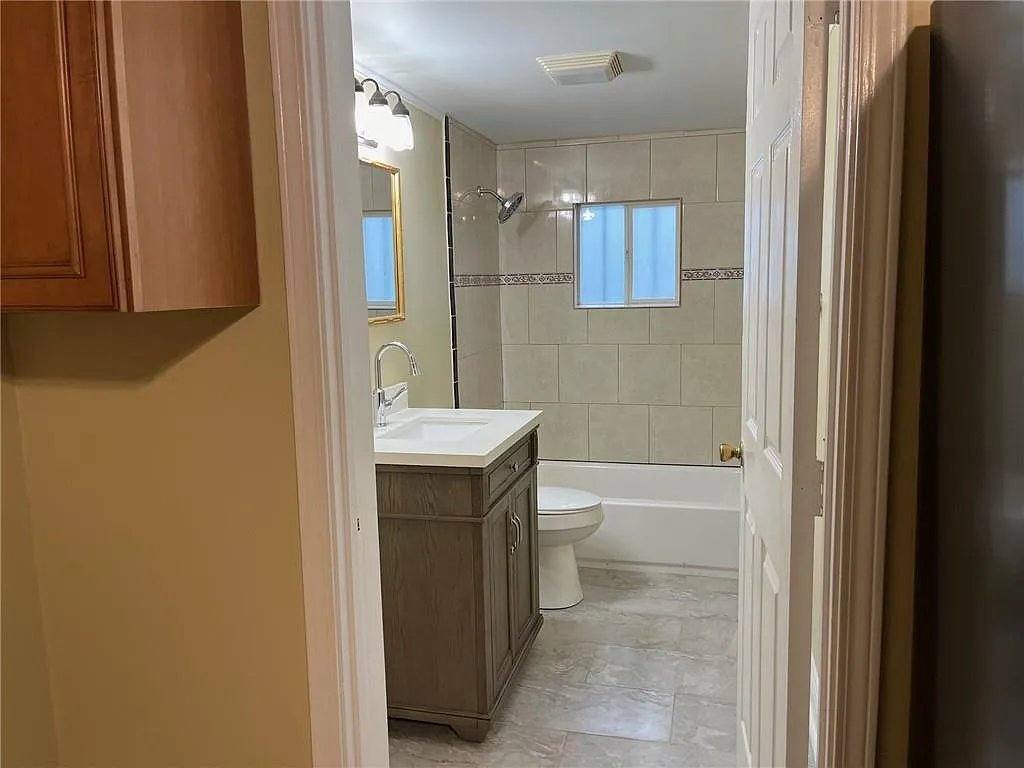 House for rent at 1836 Marigny St, New Orleans, LA 70117