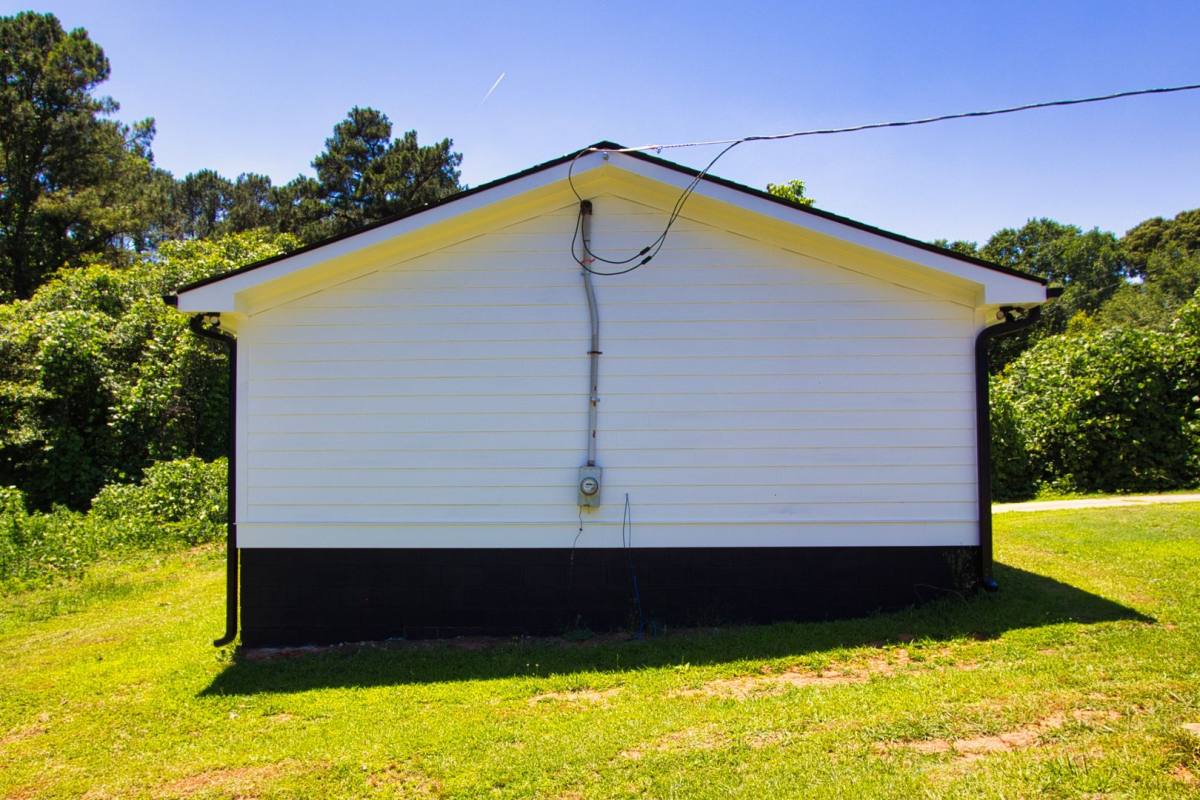 House for rent at 10154 Allen Dr, Covington, GA 30014