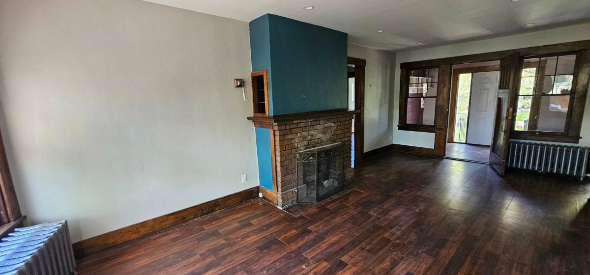 House for rent at 2342 Bourne Ave, Saint Paul, MN 55108