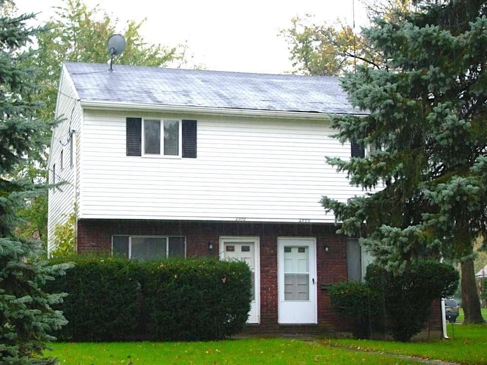 Apartment for rent at 2900 Creehore #1, Lorain, OH 44052