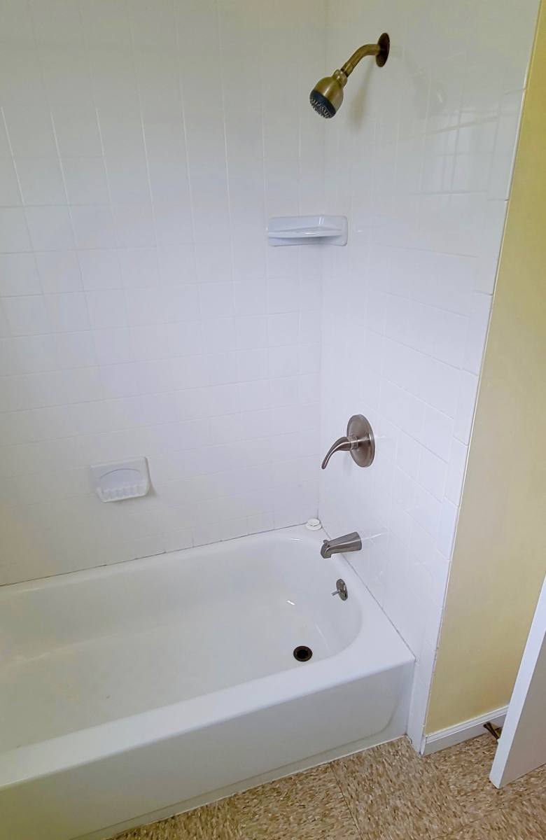 Apartment for rent at 2900 Creehore #1, Lorain, OH 44052