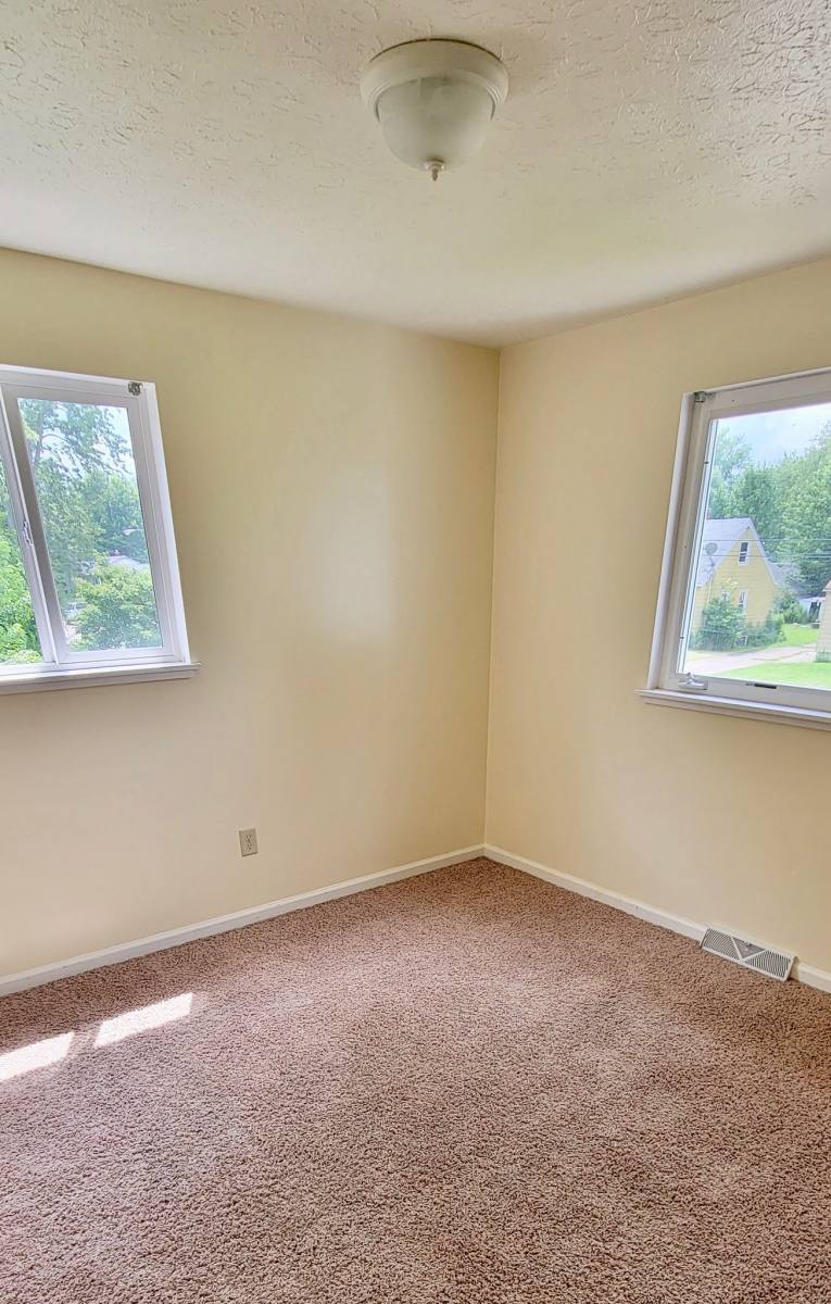 Apartment for rent at 2900 Creehore #1, Lorain, OH 44052