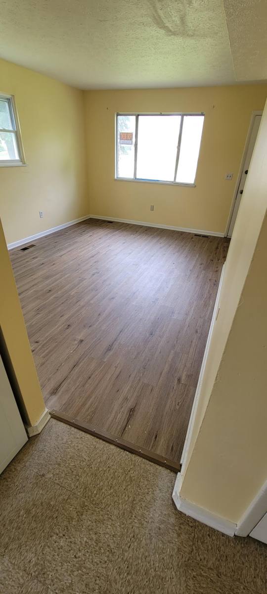 Apartment for rent at 2900 Creehore #1, Lorain, OH 44052