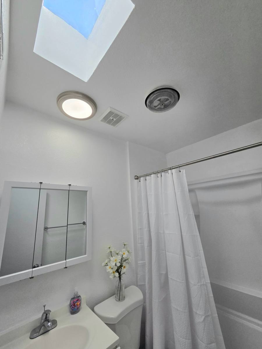 Apartment for rent at 4733 S Slauson Ave #8, Culver City, CA 90230