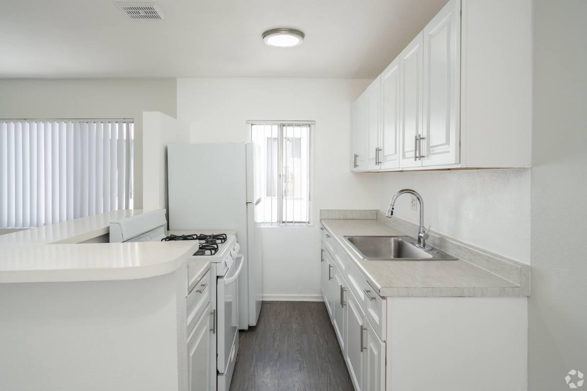 Apartment for rent at 4733 S Slauson Ave #8, Culver City, CA 90230