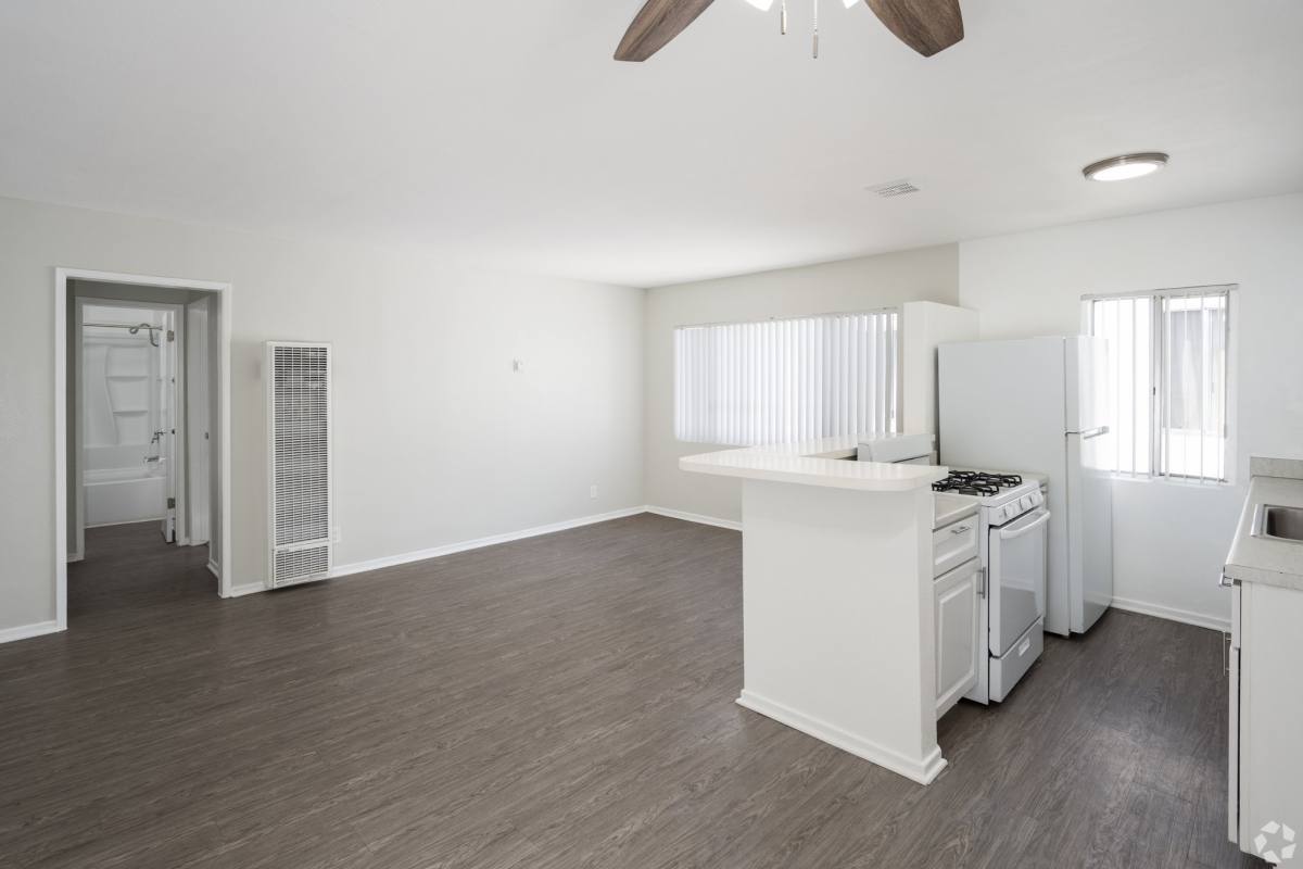 Apartment for rent at 4733 S Slauson Ave #8, Culver City, CA 90230