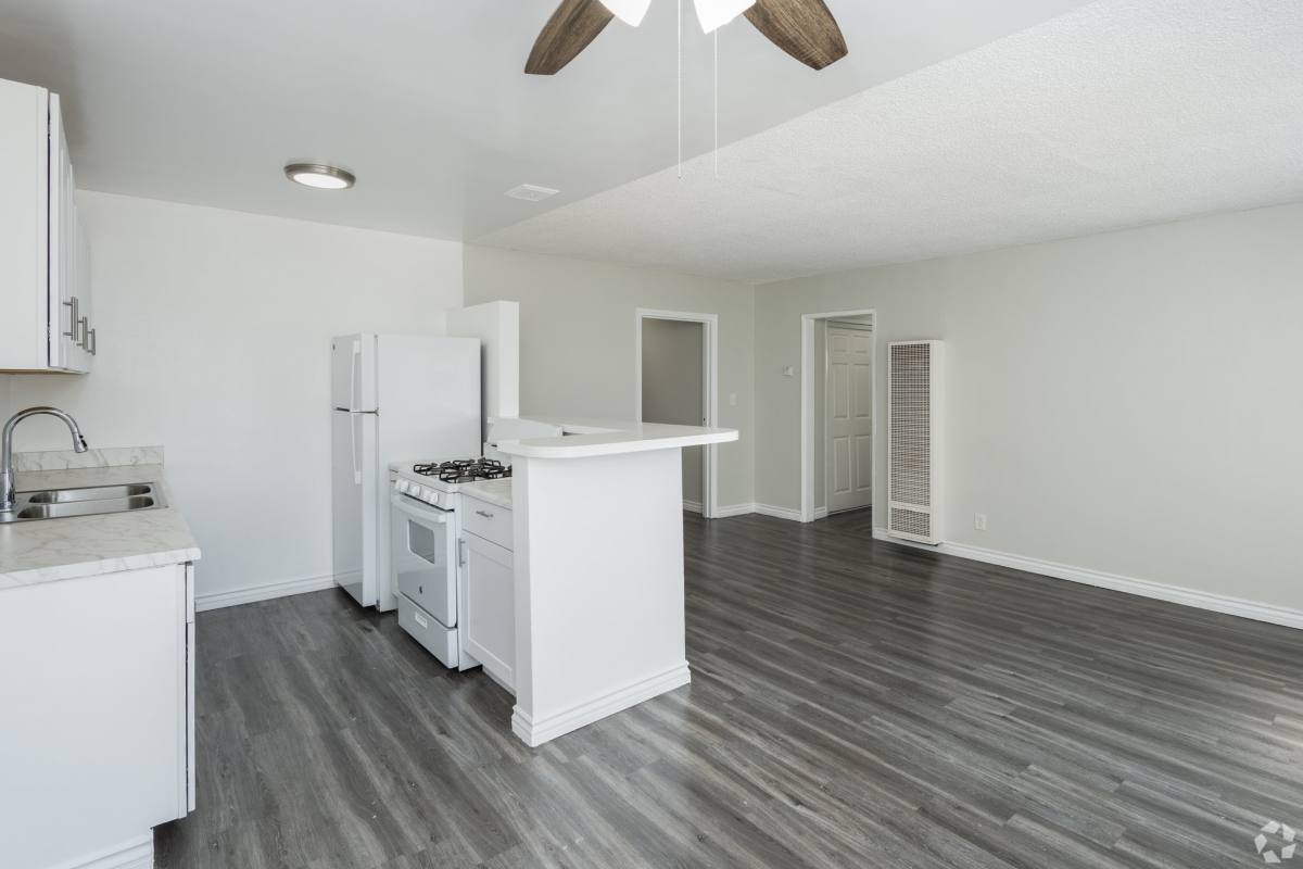 Apartment for rent at 4737 S Slauson Ave #9, Culver City, CA 90230