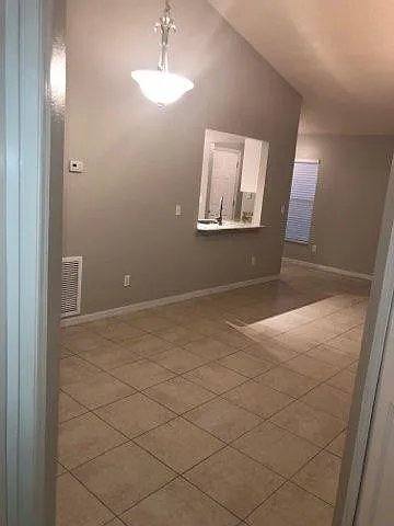 House for rent at 1063 Royal Oaks Dr, Apopka, FL 32703