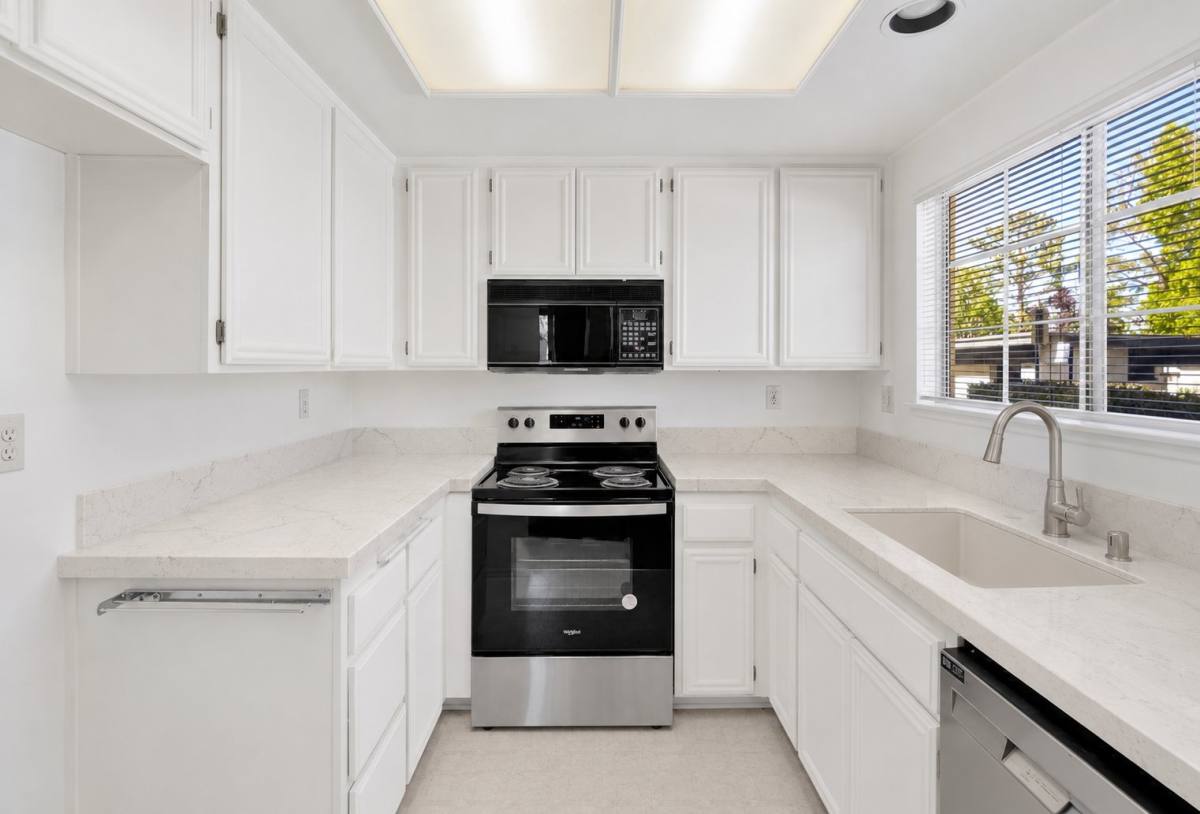 Condo for rent at 19111 Palo Verde #A, Apple Valley, CA 92308