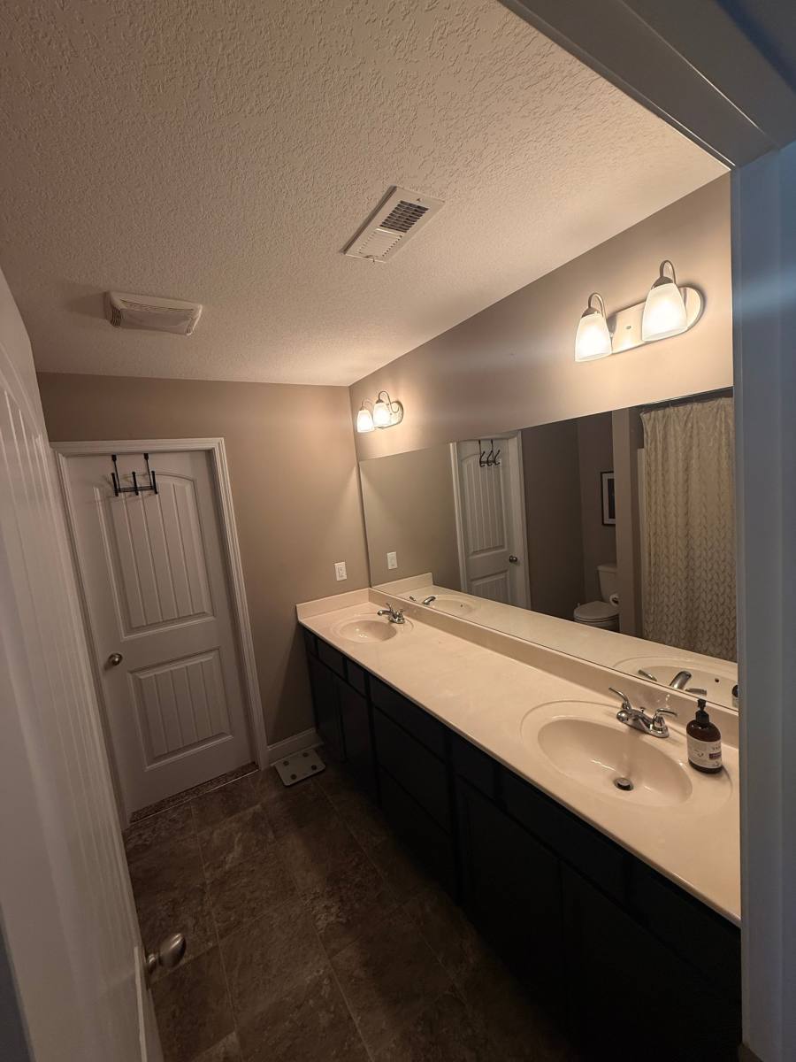 Townhouse for rent at 2410 Galesburg Way, Powell, TN 37849
