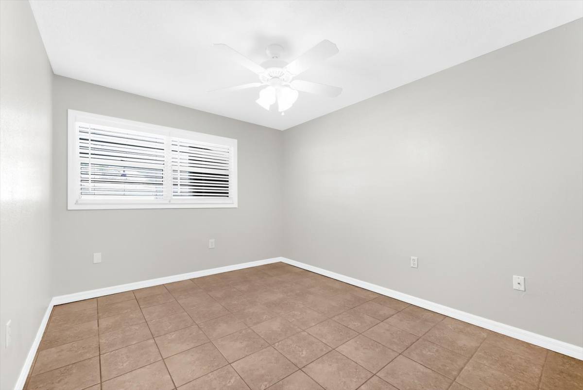 House for rent at 906 66th Ave W #906, Bradenton, FL 34207