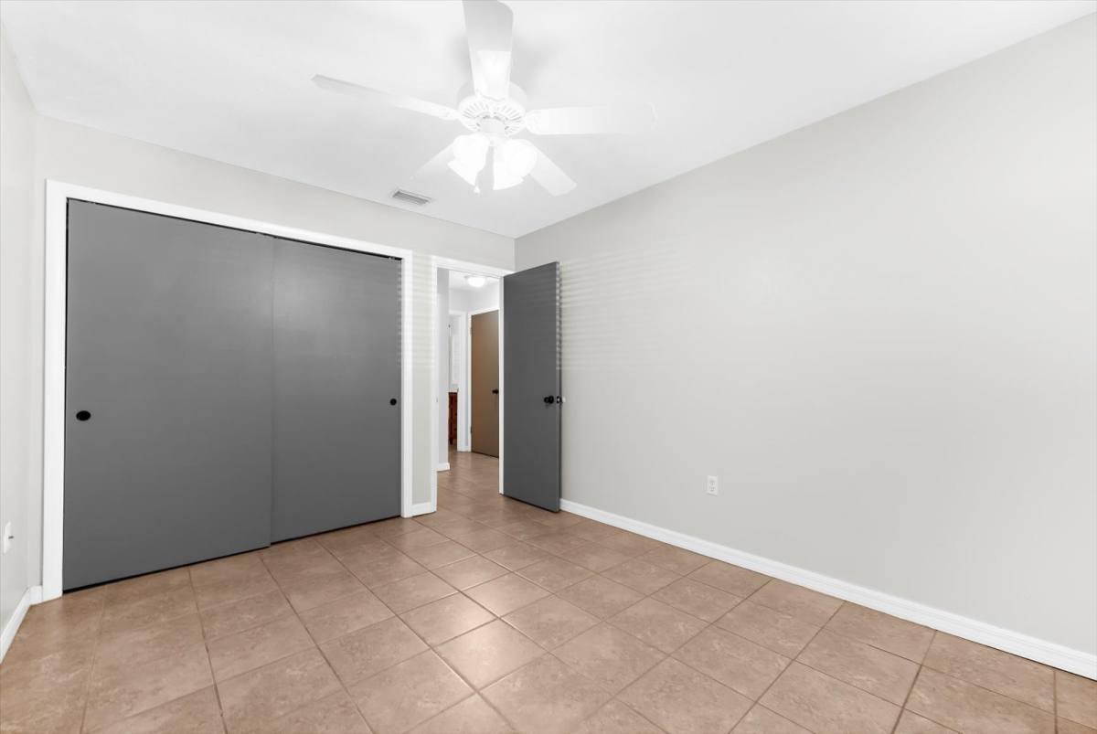 House for rent at 906 66th Ave W #906, Bradenton, FL 34207