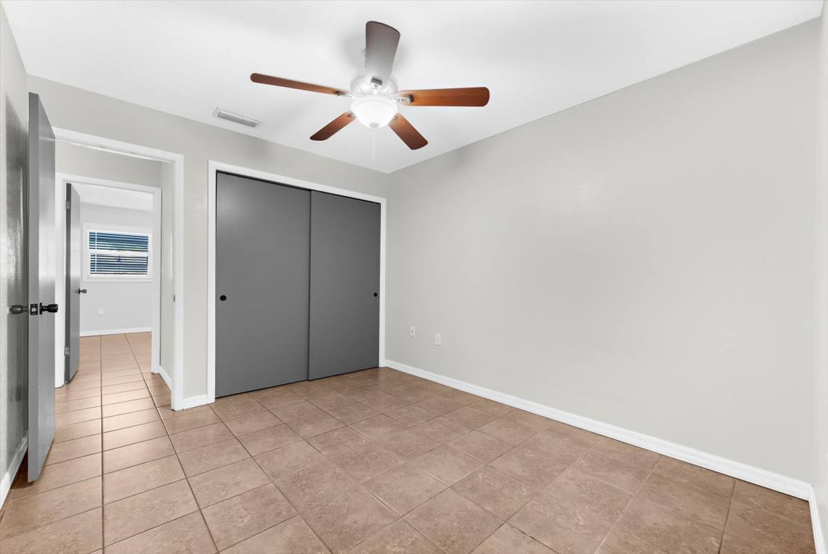 House for rent at 906 66th Ave W #906, Bradenton, FL 34207