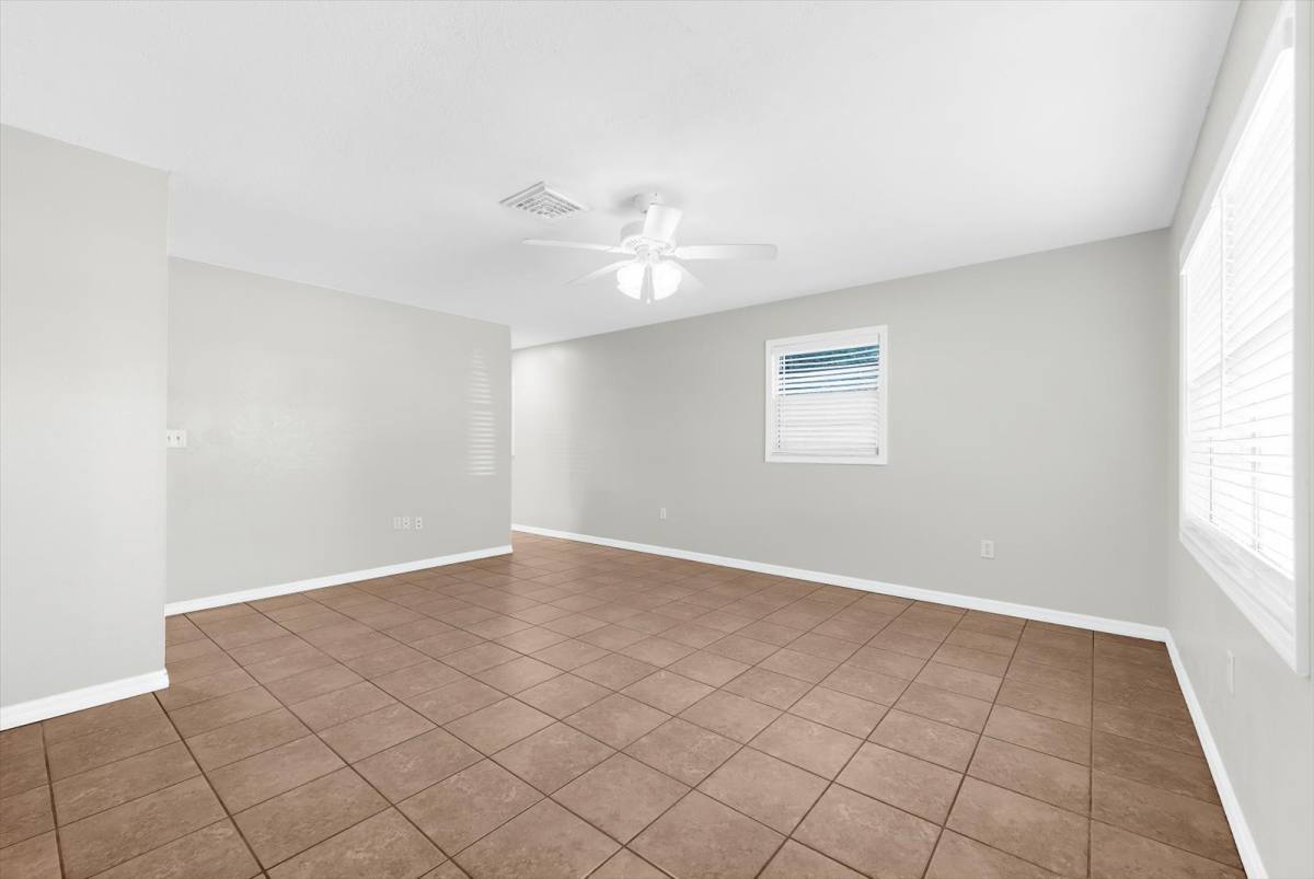 House for rent at 906 66th Ave W #906, Bradenton, FL 34207