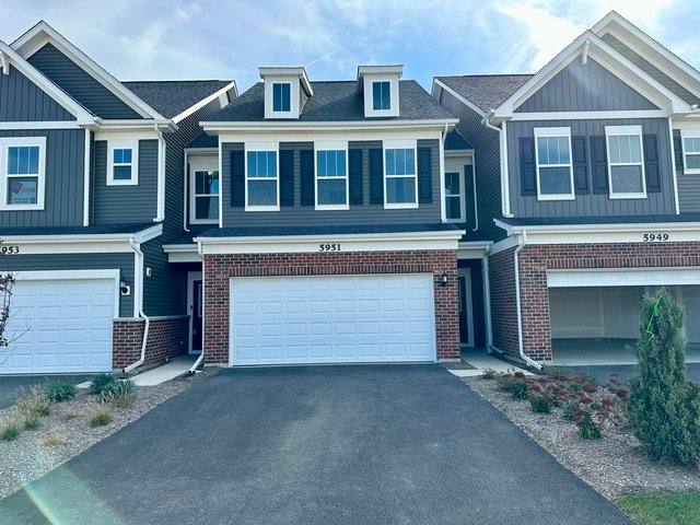Townhouse for rent at 5951 Hawkweed Dr, Naperville, IL 60564