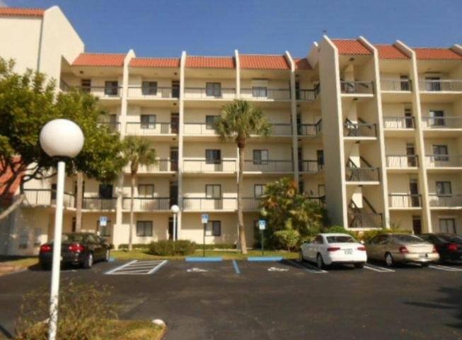 Apartment for rent at 3000 Presidential Way #404, West Palm Beach, FL 33401