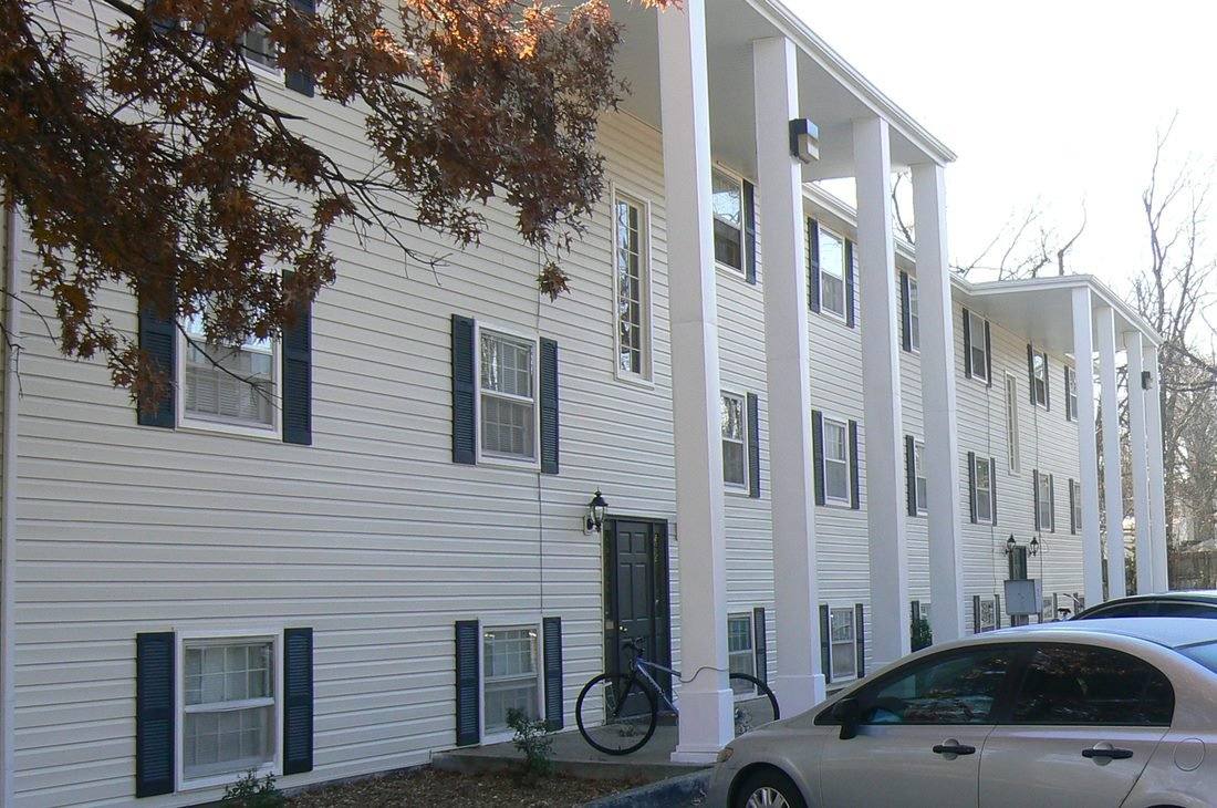 Apartment for rent at 1234 McDaniel St #4, Springfield, MO 65802