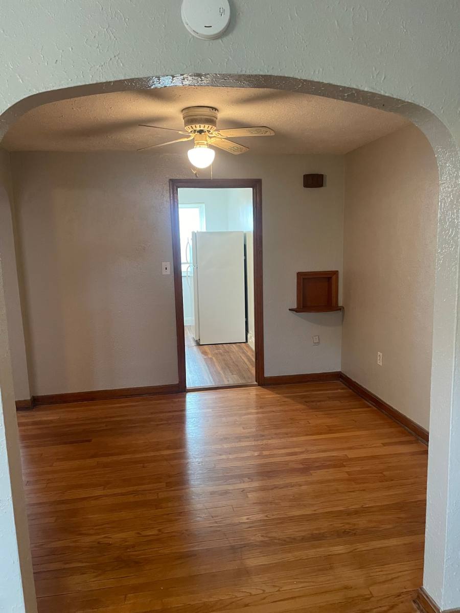 Apartment for rent at 2005 Washington Ave #1, Huntington, WV 25704