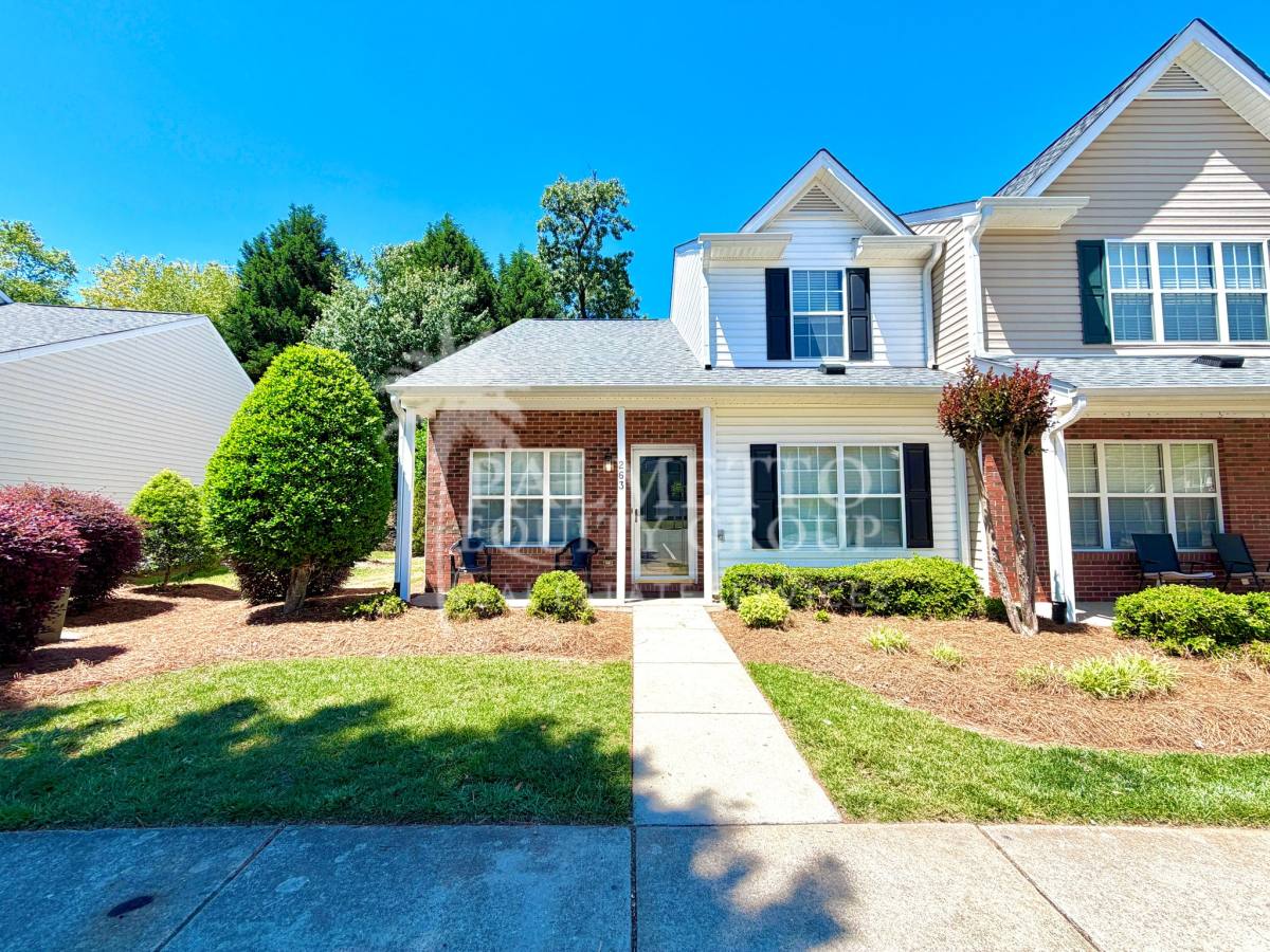 Townhouse for rent at 263 Malamute Lane, Greensboro, NC 27407