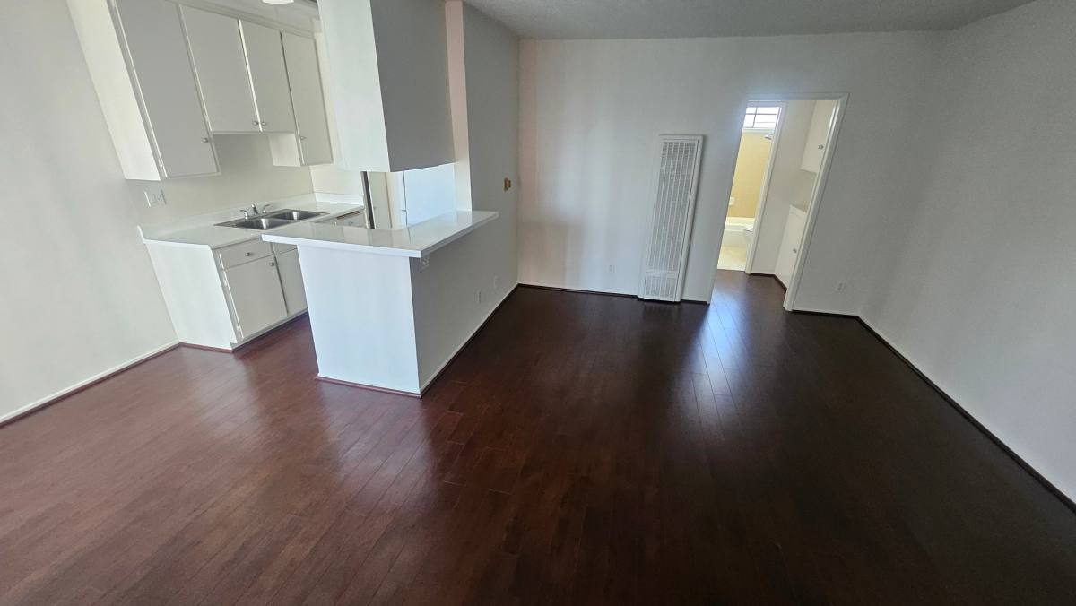 Apartment for rent at 323 N Rampart Blvd #7, Los Angeles, CA 90026