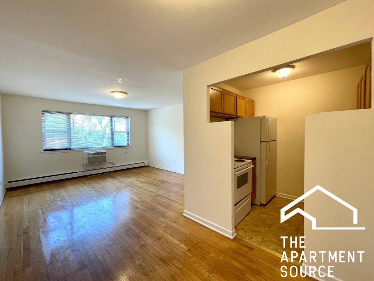 Apartment for rent at 6002 N Kenmore #201, Chicago, IL 60660