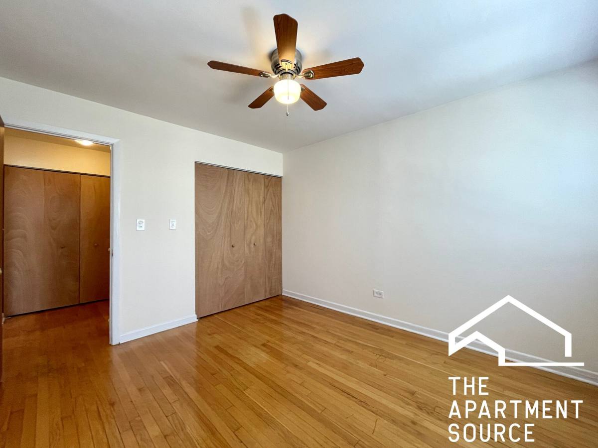 Apartment for rent at 6002 N Kenmore #201, Chicago, IL 60660
